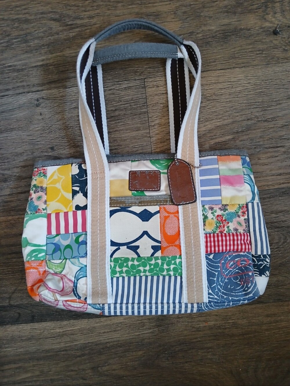 Vintage Coach Hamptons Weekend Signature Multicolor Patchwork Tote.